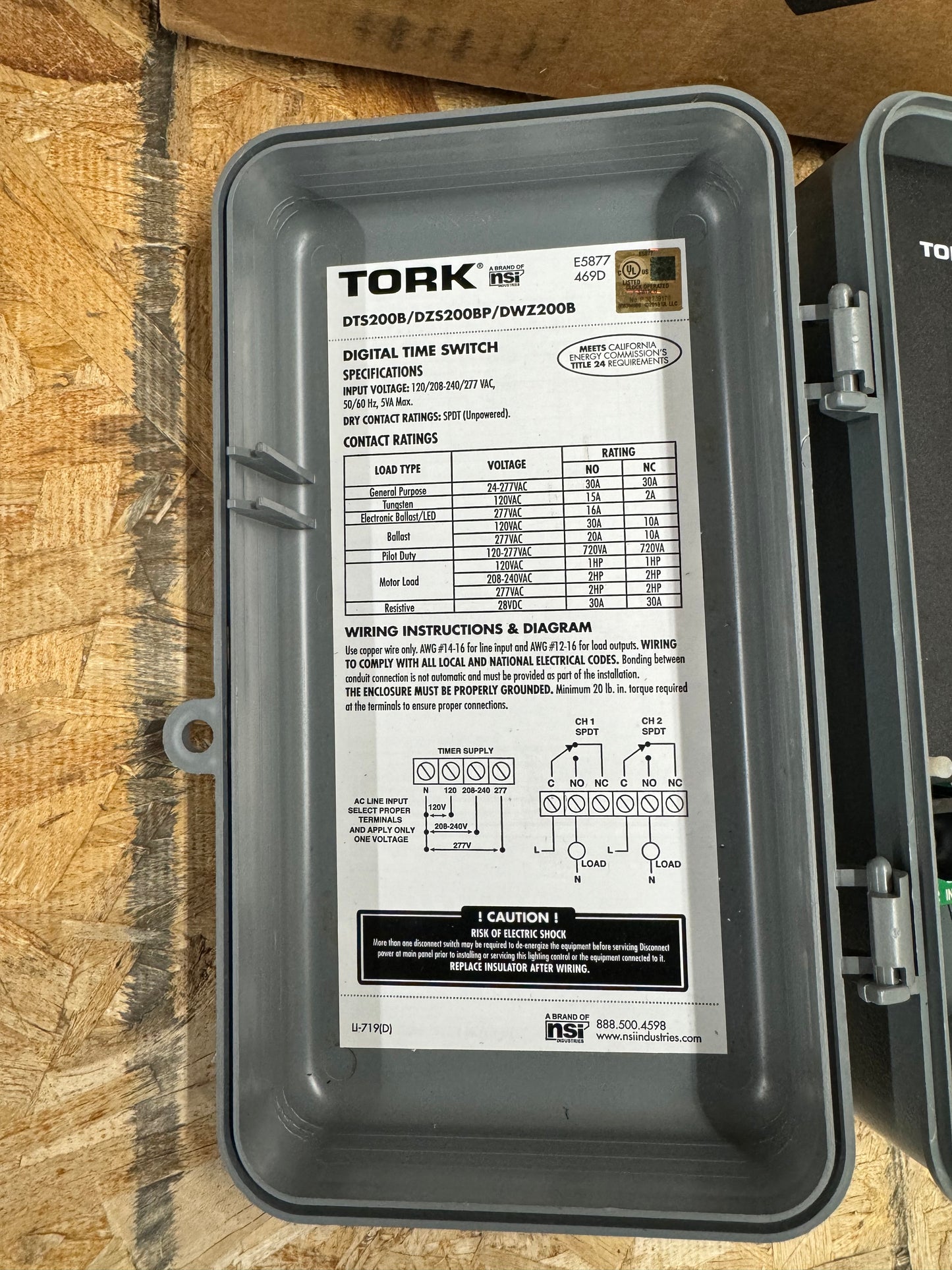 20 Amp 120-Volt to 277-Volt Astronomic Indoor/Outdoor 7-Day Digital Timer with Holiday 2-Channel, Grey