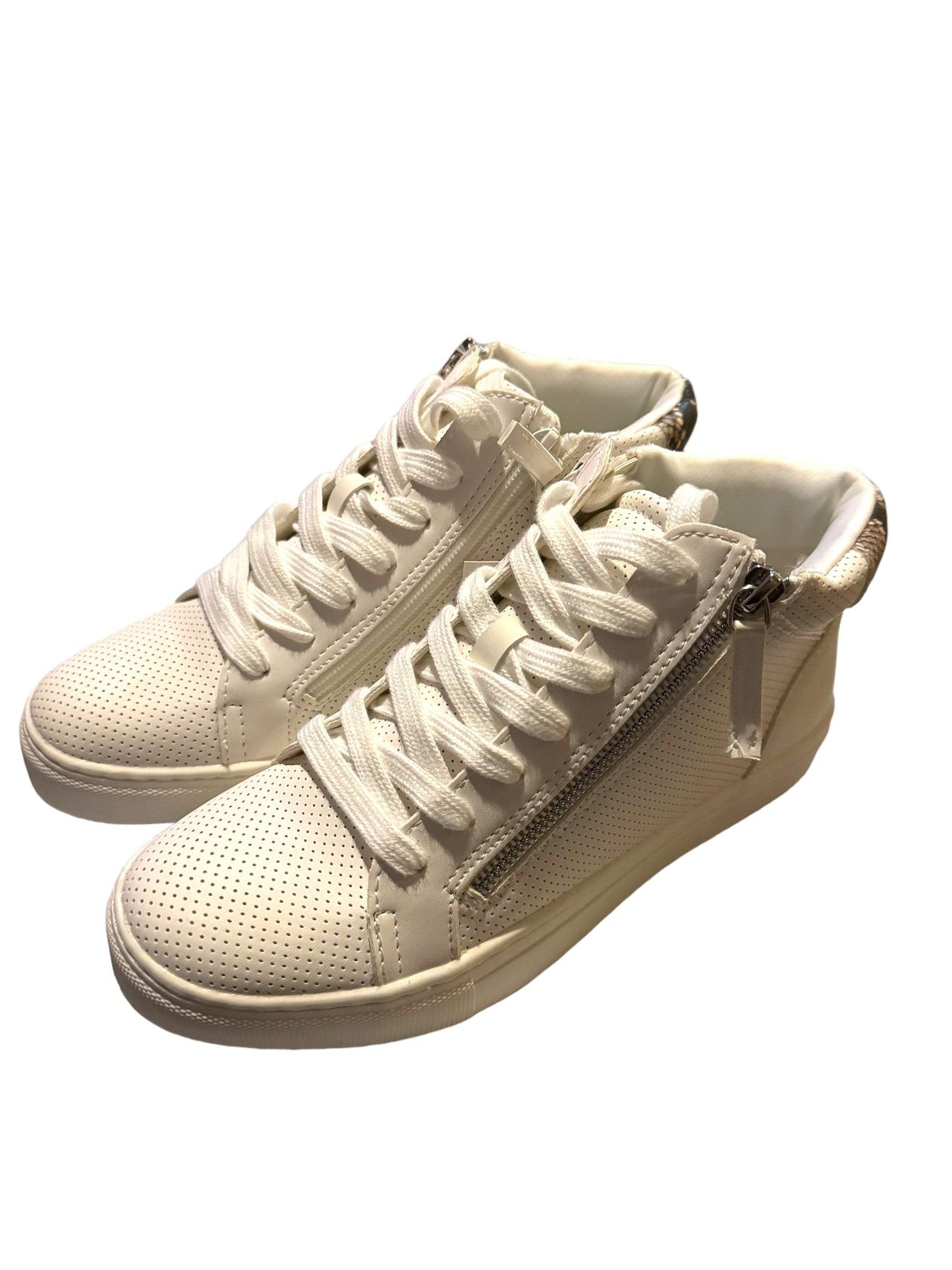 Universal Thread Brooklyn Lace Up Sneakers NEW Size 8.5 White - Selzalot